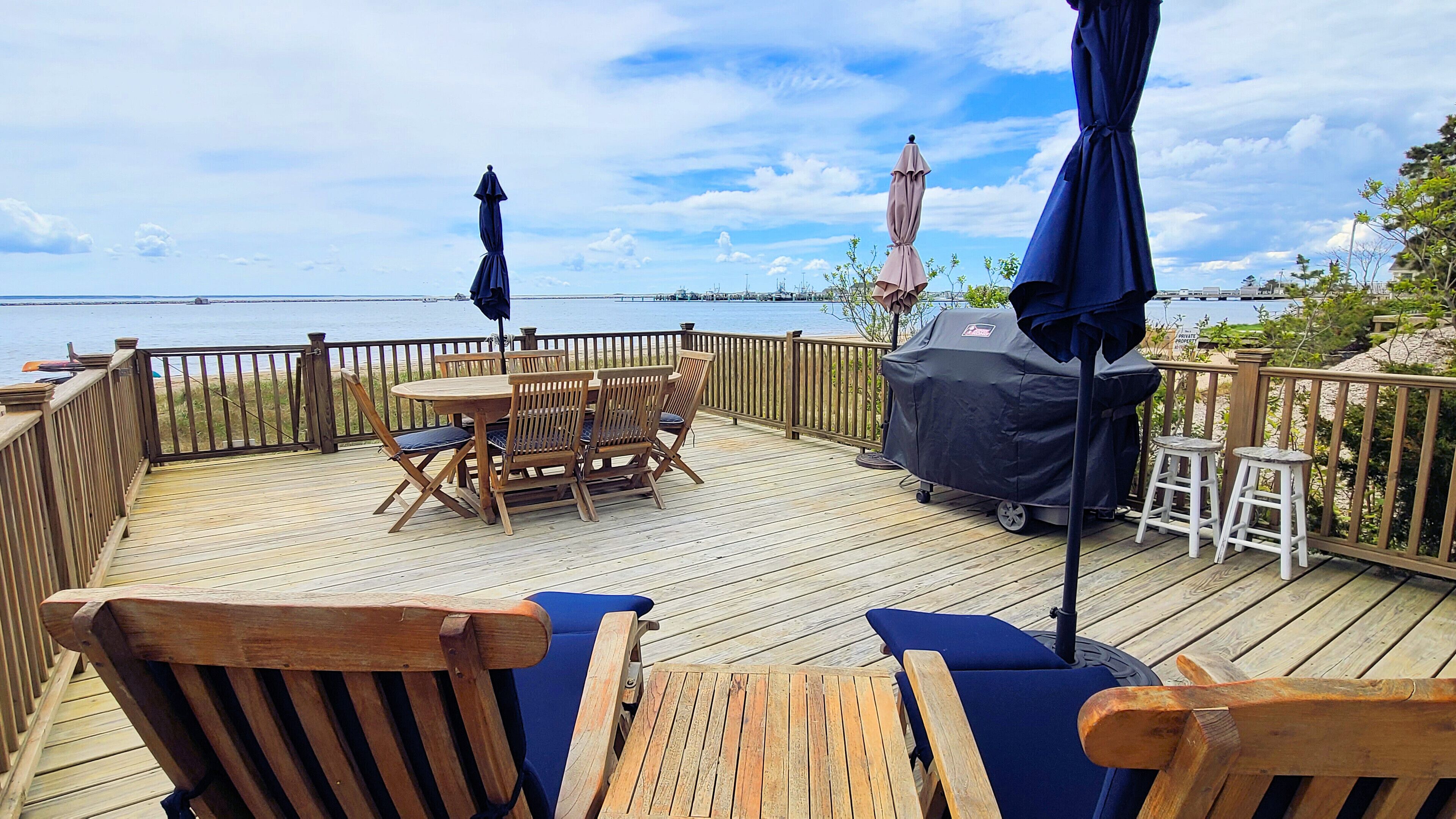 Gorgeous Beachfront Gem--Amazing Harbor Views & Sunsets, A/C, Big Deck, Parking--ASK ABOUT REFUNDS