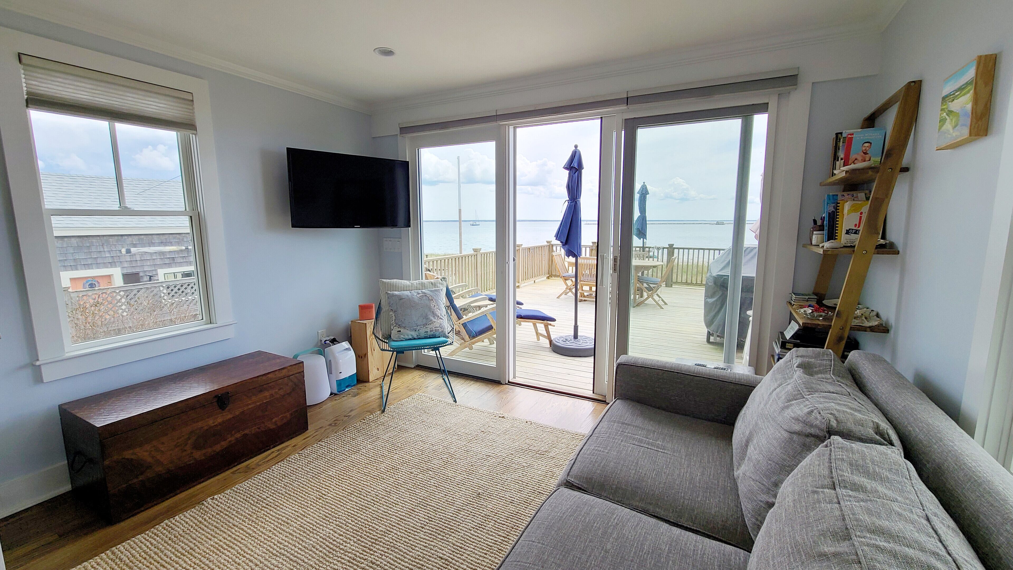 Gorgeous Beachfront Gem--Amazing Harbor Views & Sunsets, A/C, Big Deck, Parking--ASK ABOUT REFUNDS