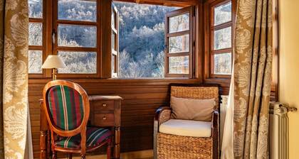 Maalaistalo Valle de Bueida El Grillo, jossa vesihieronta 4/6 hengelle