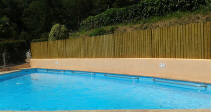 CASA RURAL con piscina y barbacoa en P.N.Montseny,cerca Costa Brava y BCN