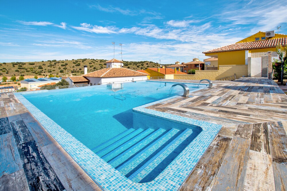 Casa La Torca, with capacity for 10 people, and possibility of three extra beds