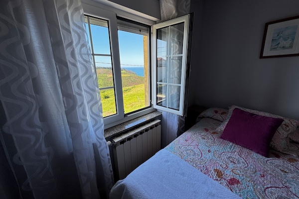 2 bedrooms, iron/ironing board, travel cot, free WiFi