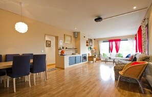 TV, fireplace - Great Ecotone House for 12 people (Peguerinos)