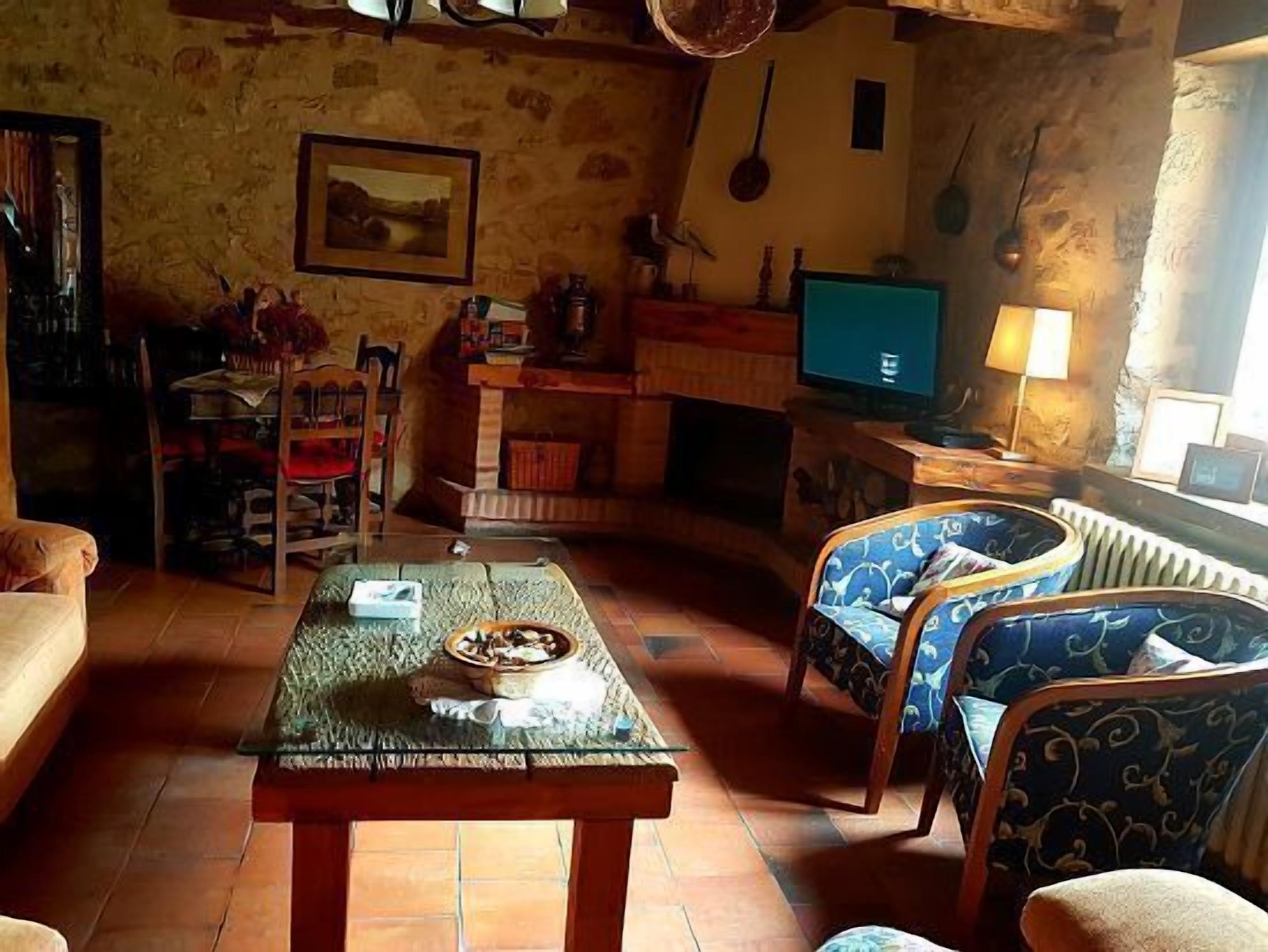 Casa Rural La Fuente del Poval for 8 people