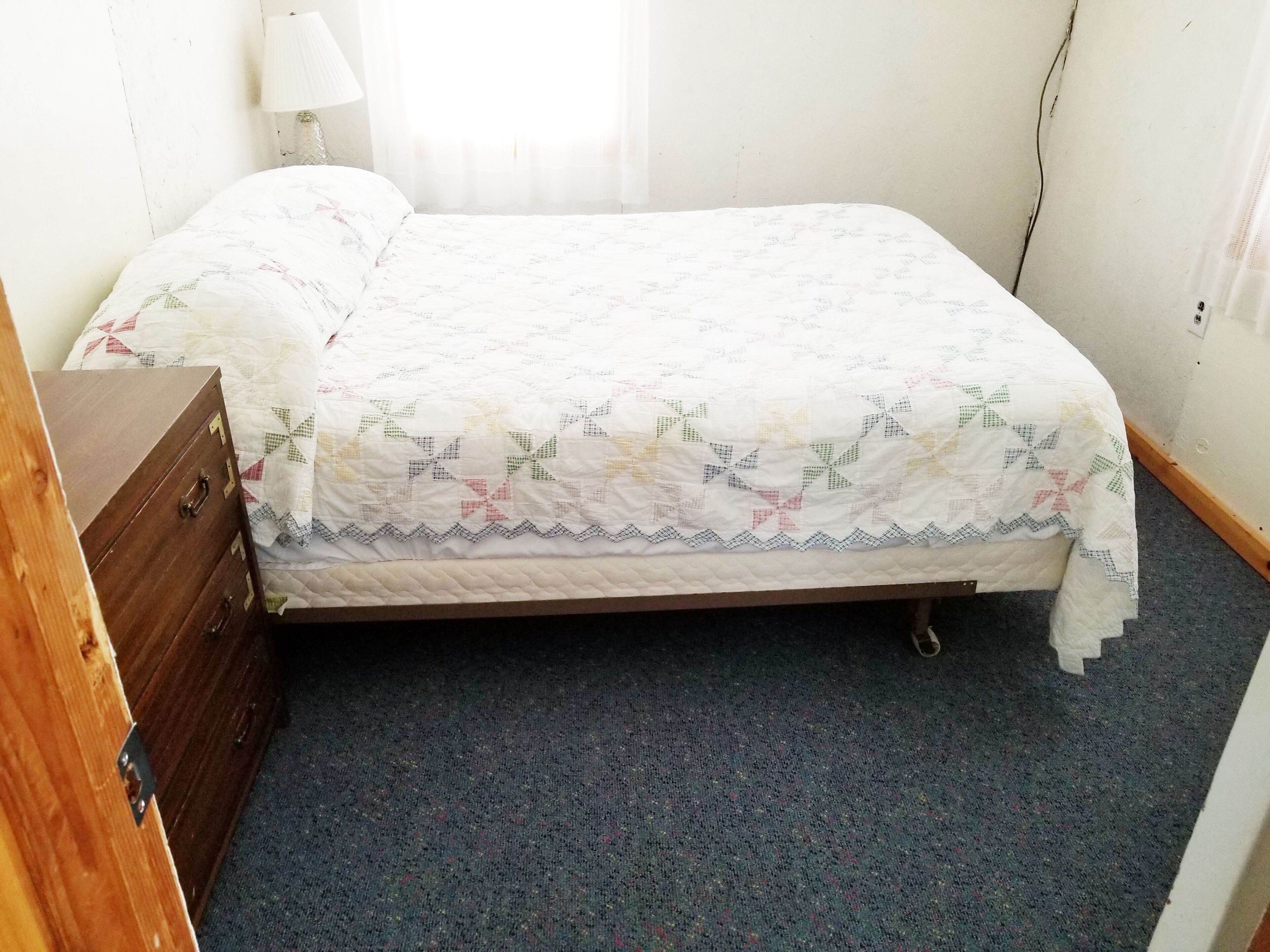 Quiet & serene, steps to the water, swimming, fishing, hiking, nature all around