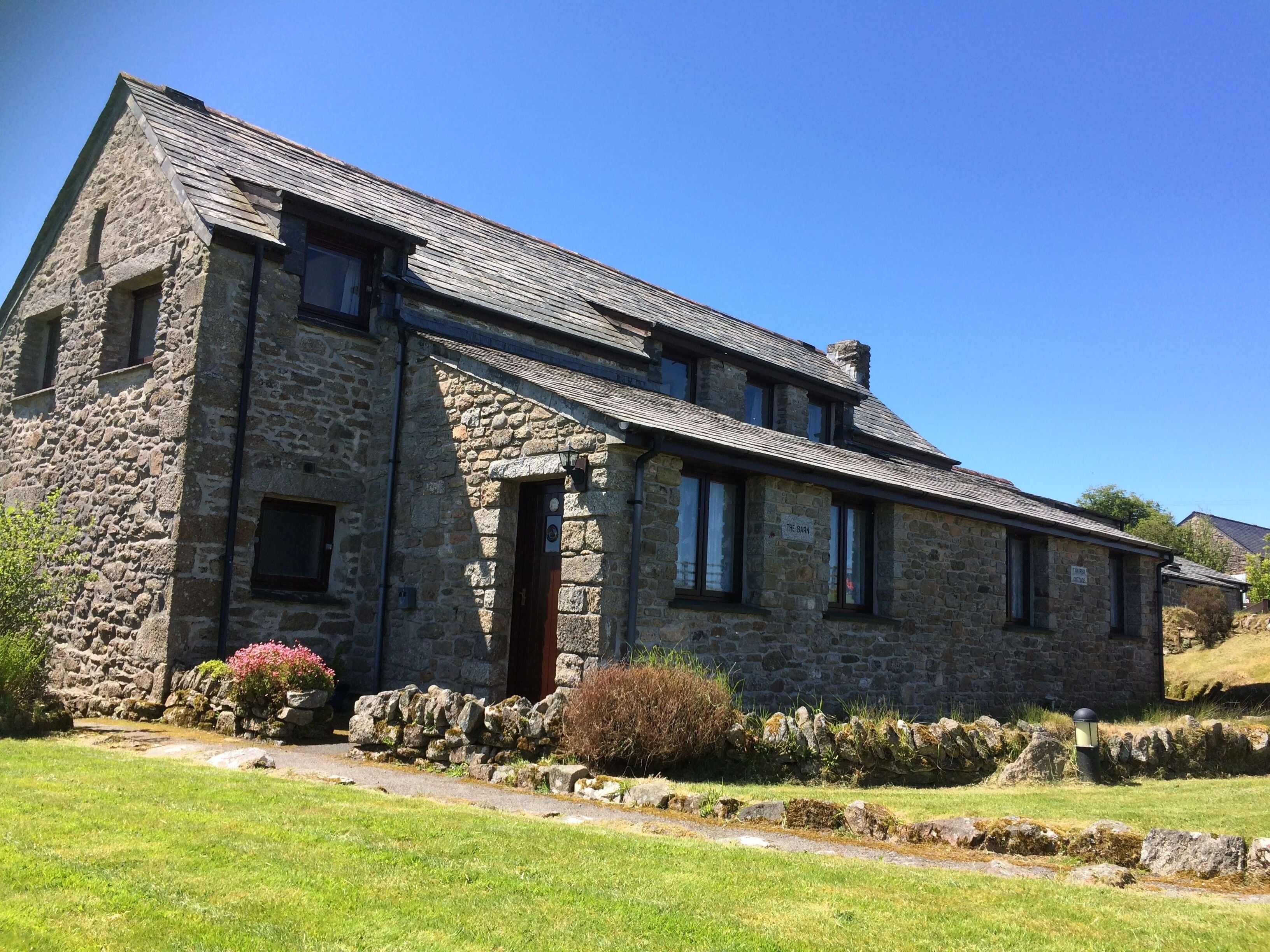 3 Bedroom cottage on Bodmin Moor with views of lakes and moorland