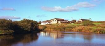 3 Bedroom cottage on Bodmin Moor with views of lakes and moorland
