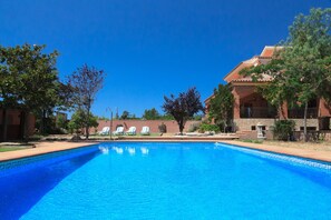 Pool - UHC VILLA BOTARELL with large garden and private pool (Cambrils)