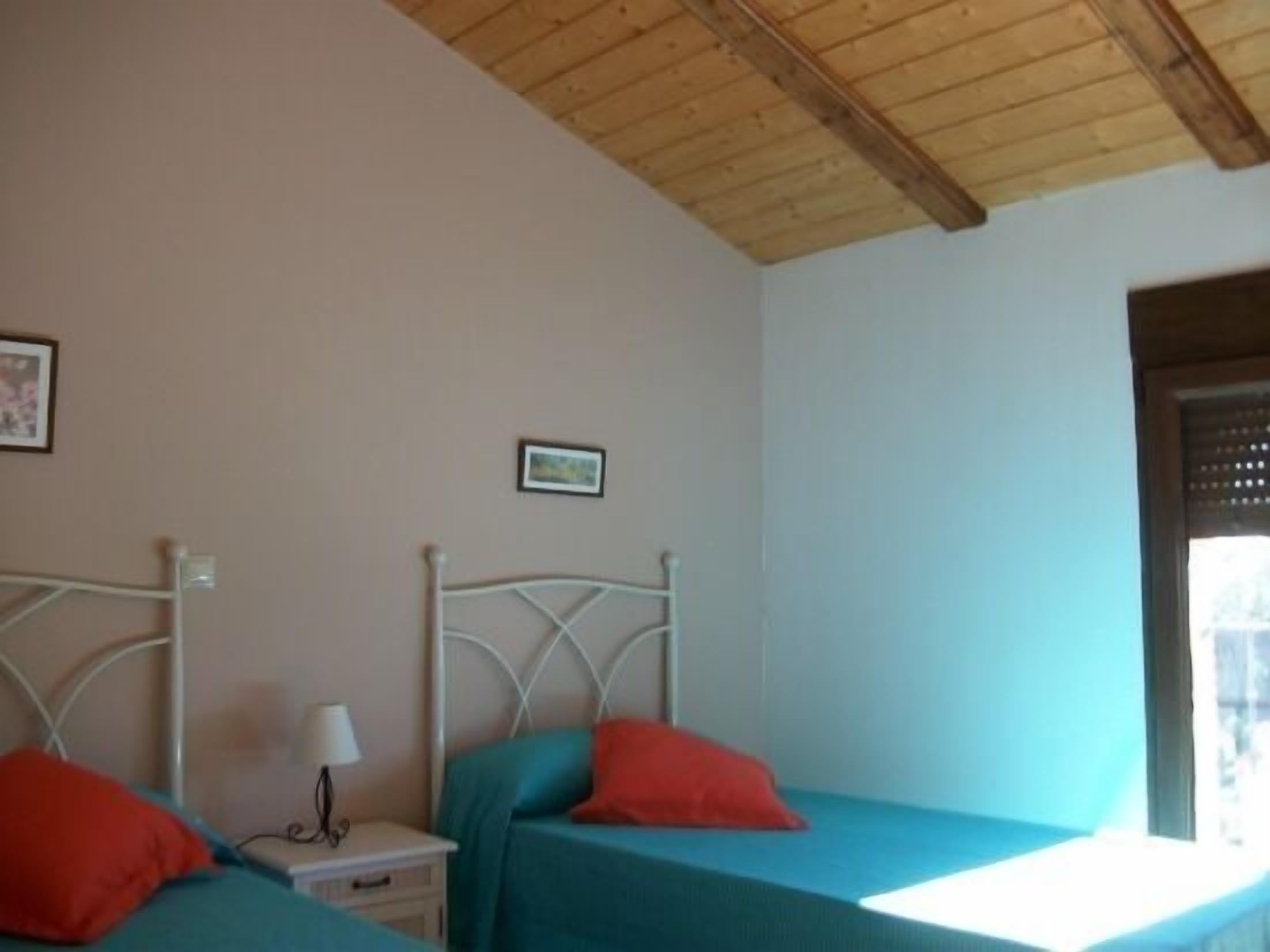 Self catering Rosella de Rubielos for 10 people