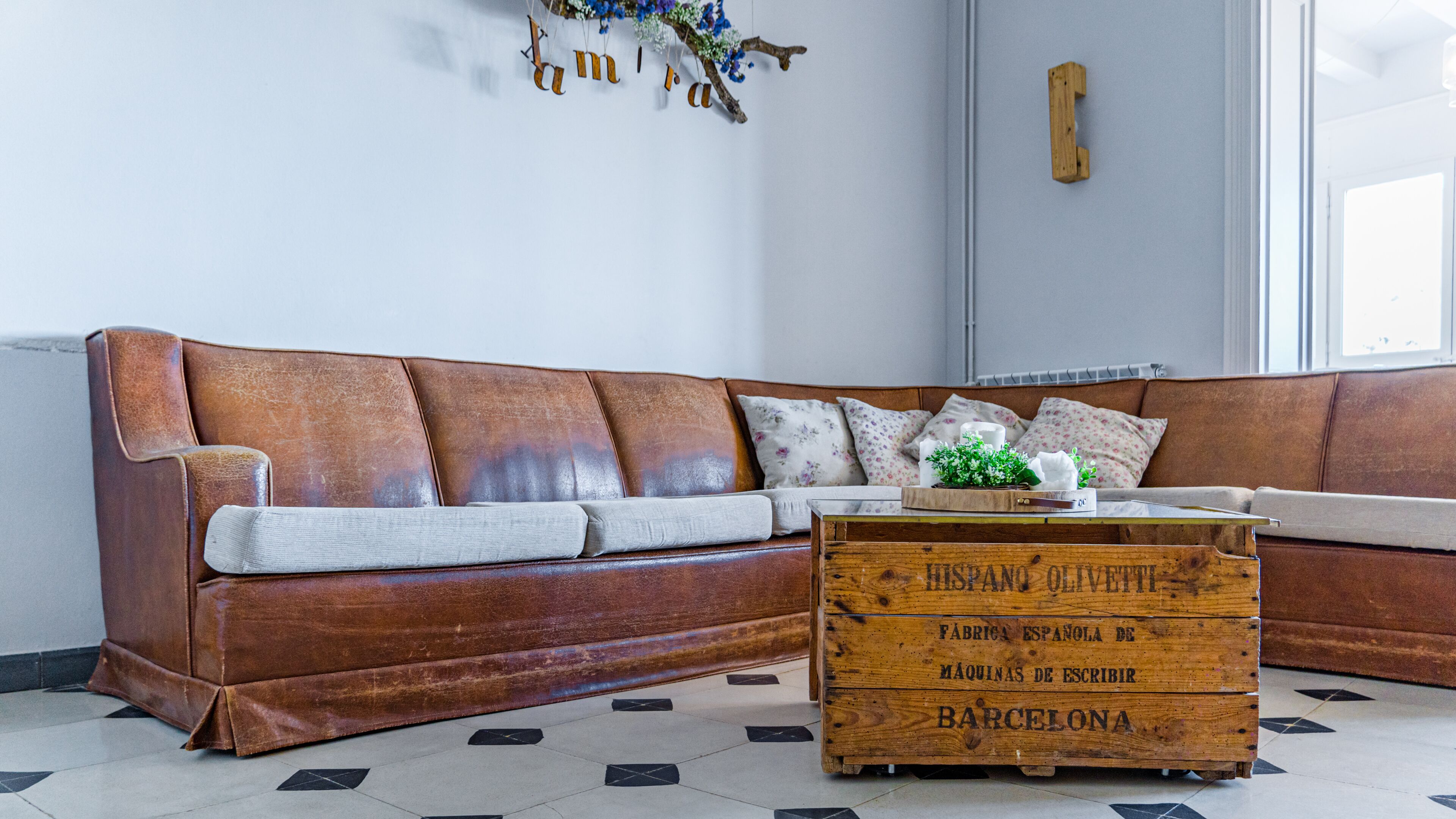 Rural house (rental) Cal Xamora for 13 people