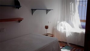 3 chambres, fer et planche à repasser, lit parapluie, Wi-Fi gratuit