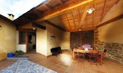 House of La Parrada for 6 people