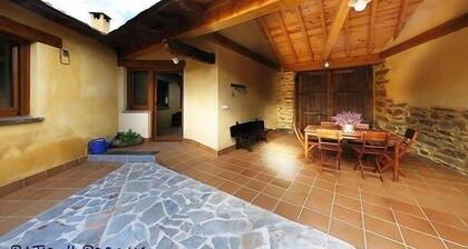 House of La Parrada for 6 people