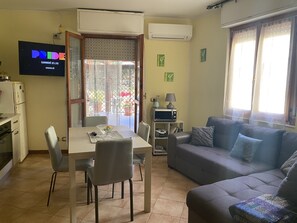 TV, stereo
