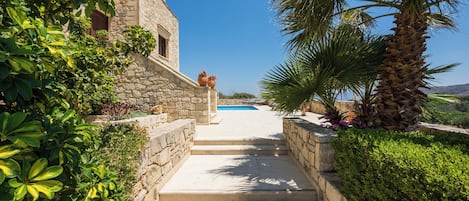 Piscine extérieure