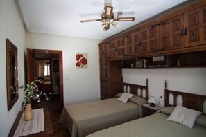 5 多间卧室、熨斗/熨衣板、WiFi、床单