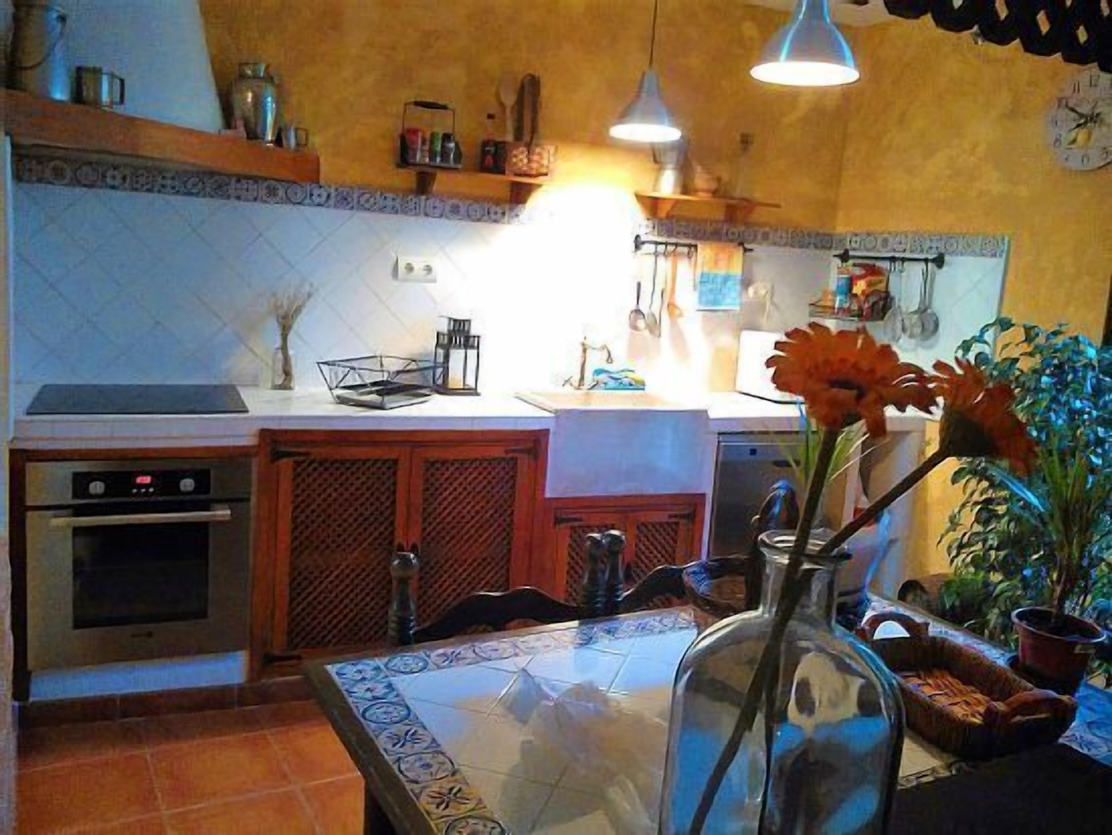 Charming rural house, near Madrid, ideal for families and children, WIFI 