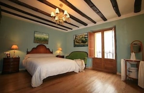 9 Schlafzimmer, Reisekinderbett, kostenloses WLAN