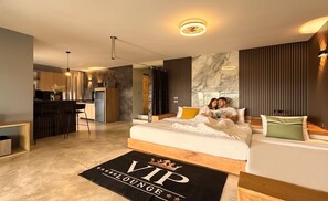 2 Schlafzimmer, Zimmersafe, Bügeleisen/Bügelbrett, WLAN