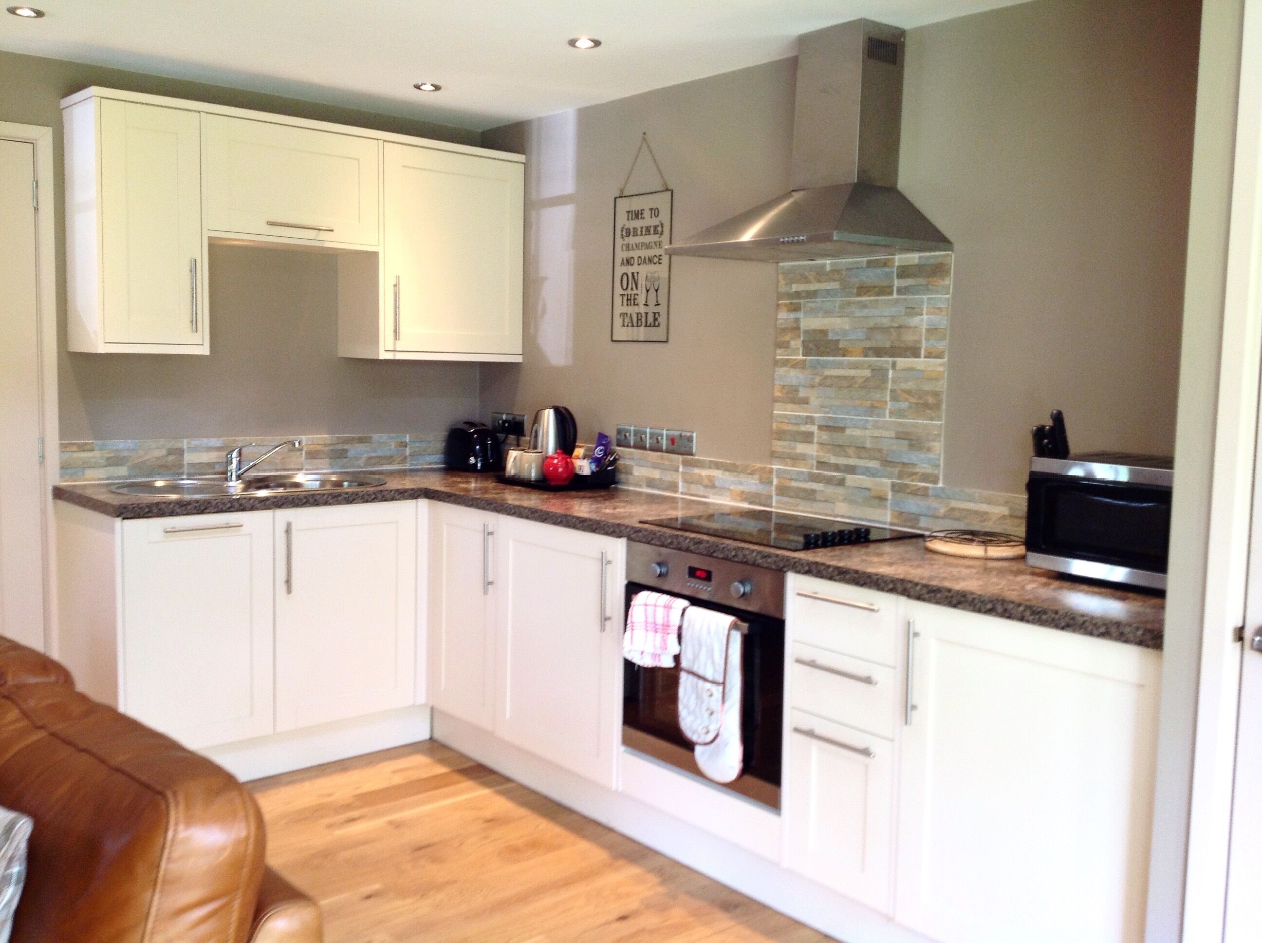 Luxury apartment nr Wells in a peaceful rural edge-of-village location