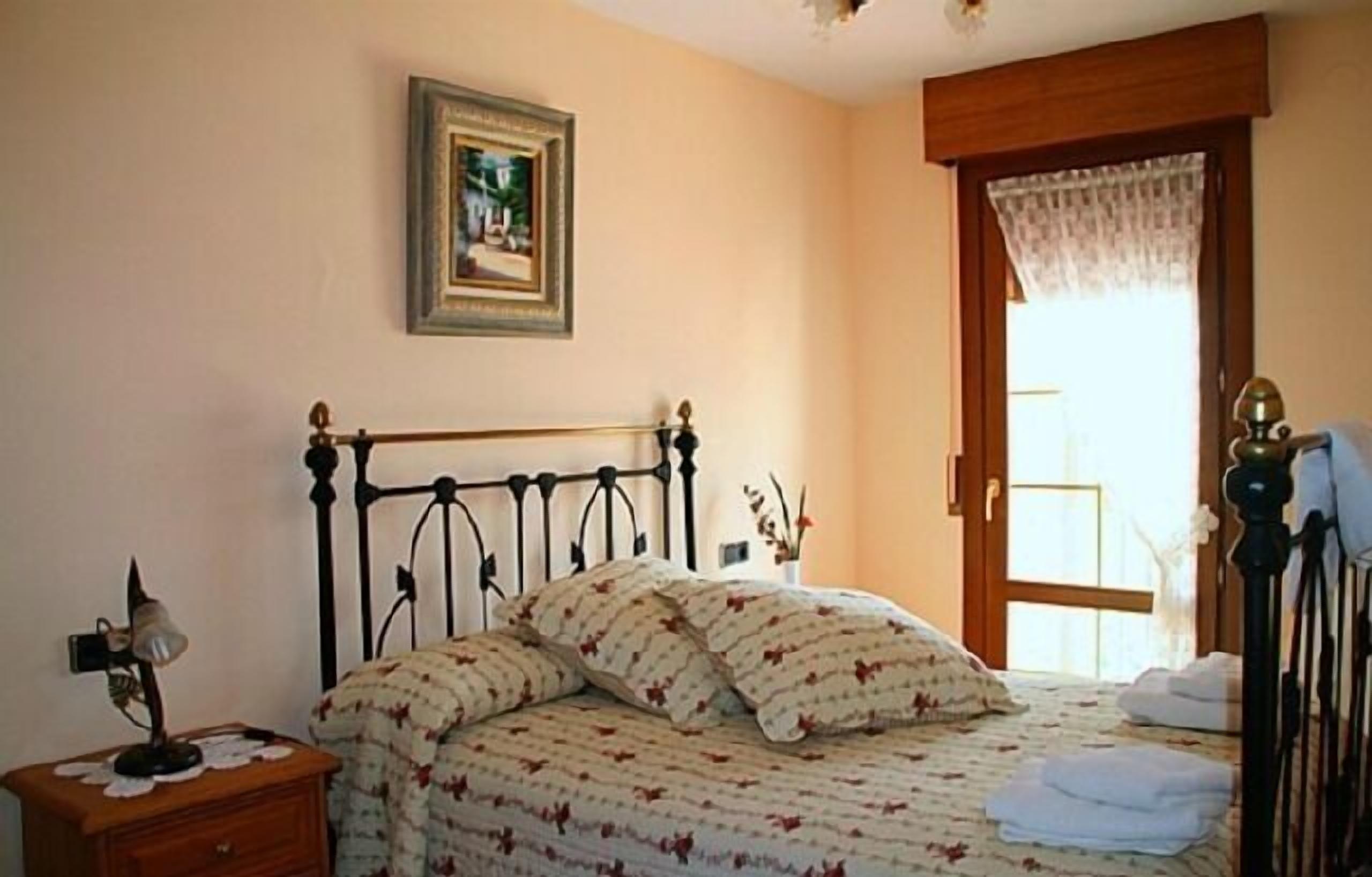 Casa rural Lazkua I y II for 8 people