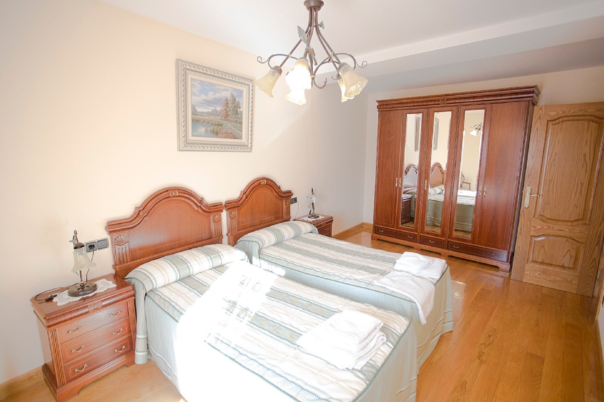 Casa rural Lazkua I y II for 8 people