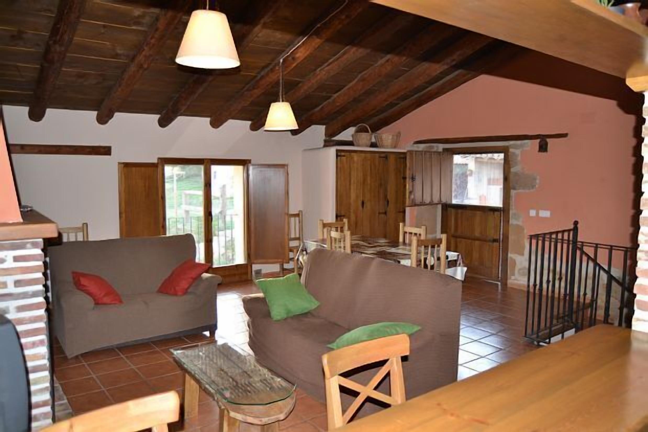 Self catering Mas de Salvador for 6 people LA PALLISA