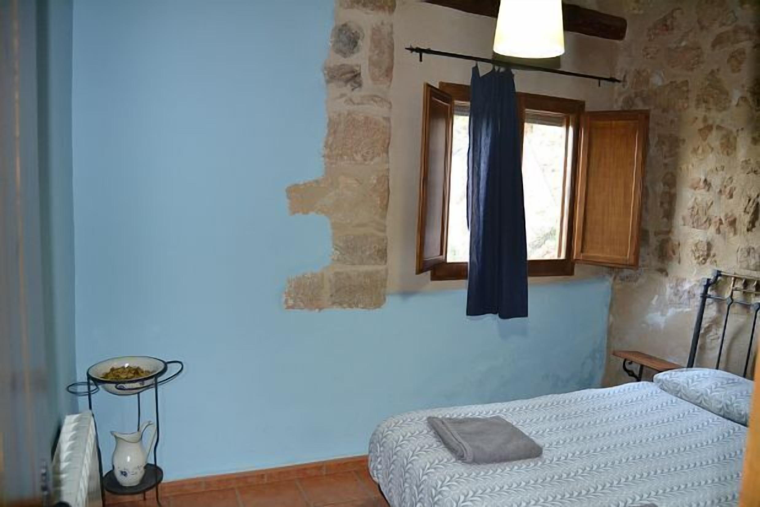 Self catering Mas de Salvador for 6 people LA PALLISA
