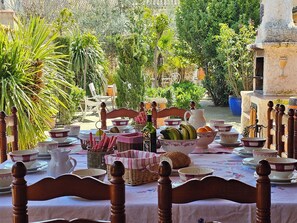 Outdoor dining - Self catering BEAUTIFUL ALAMEDAS***** for 13 people (Castronuño)