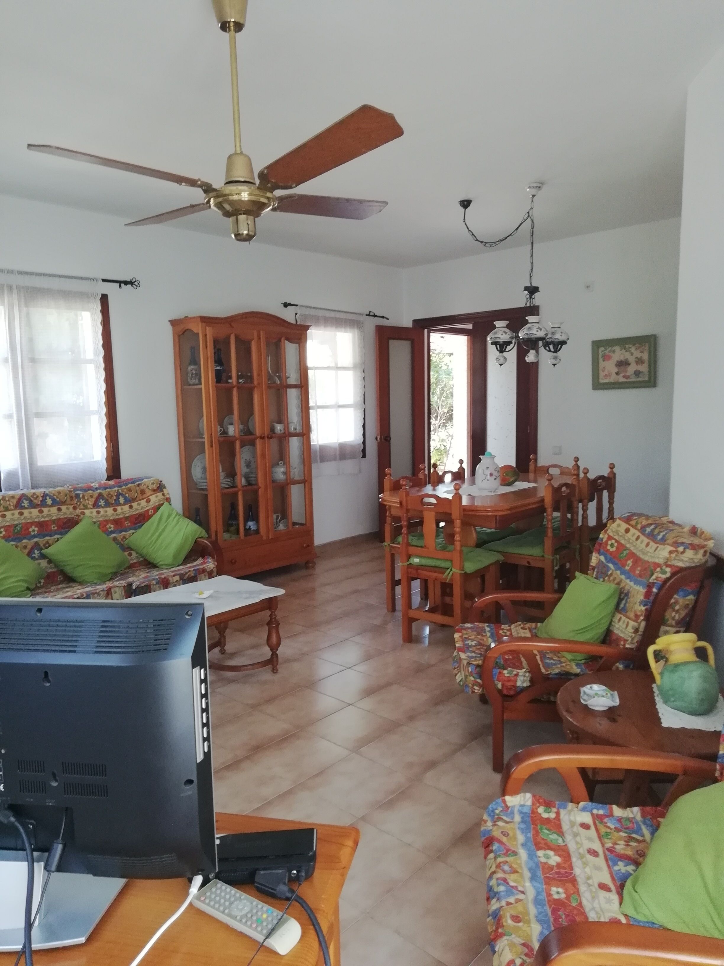 TV, fireplace, DVD player