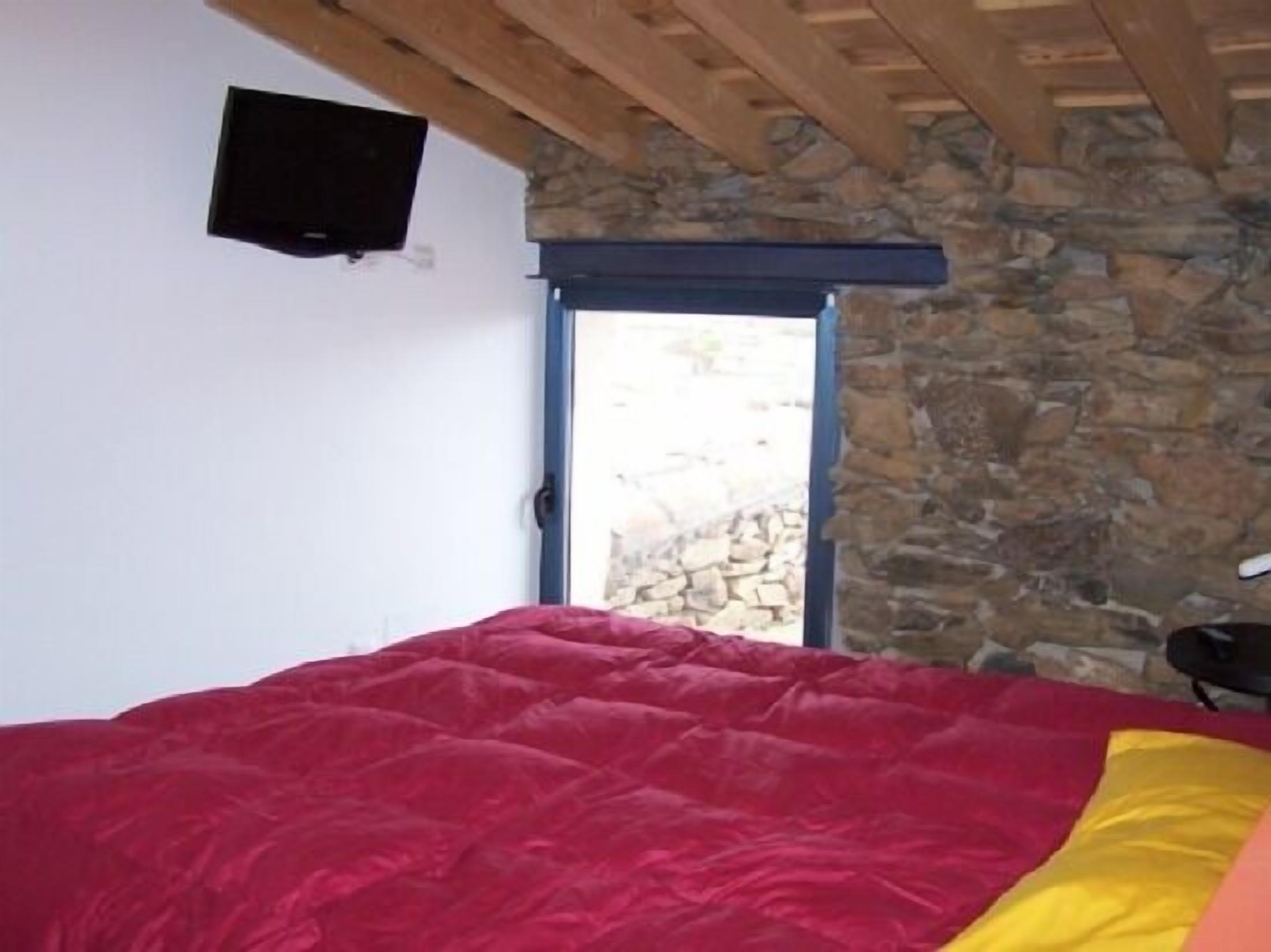 Casa Rural El Bornizo for 20 people maximum