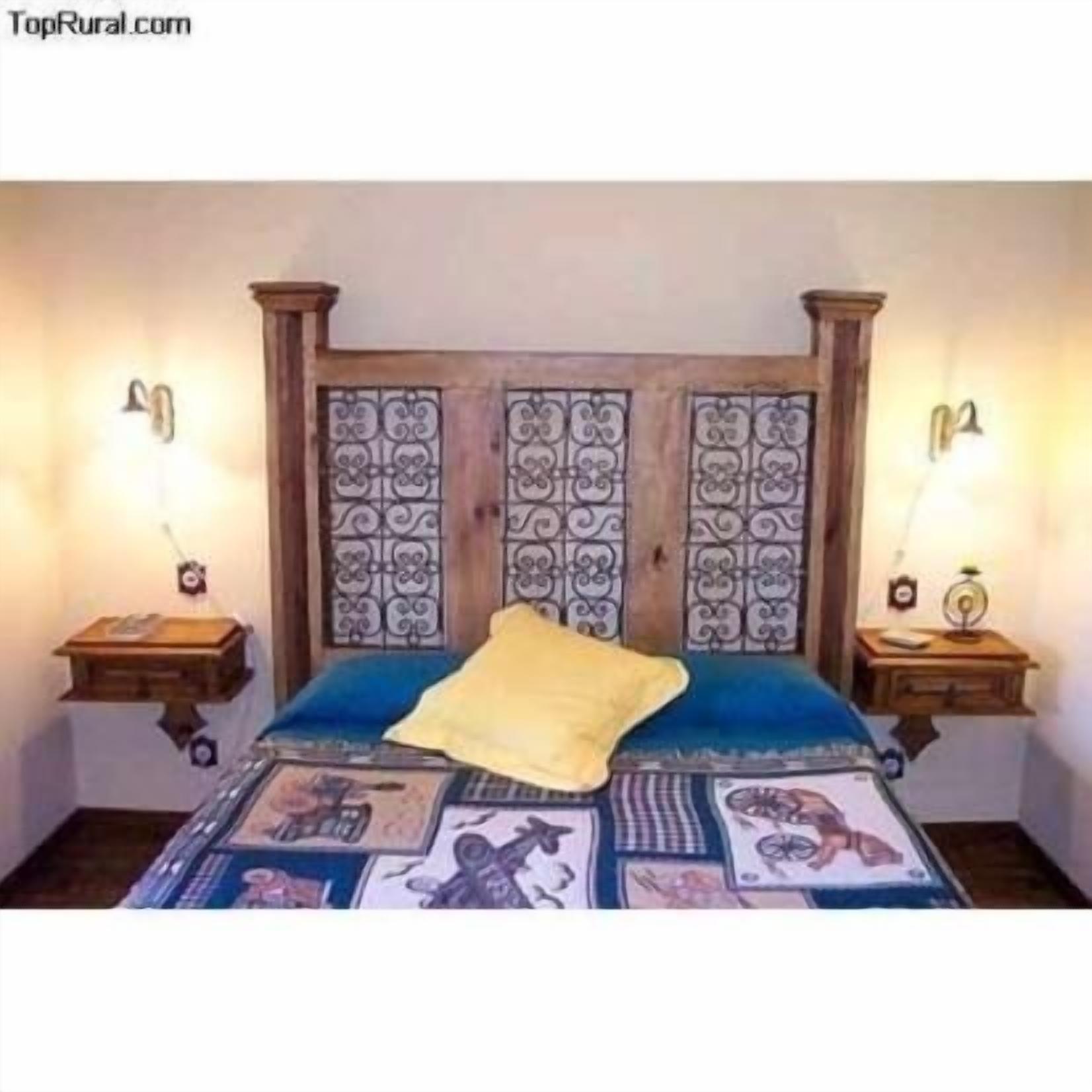 Rural House (Full Rent) 12 pax in GREDOS Regional Park.