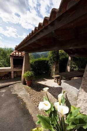 Terrace/patio - Casa Miyares for 7 people (Cangas de Onís)
