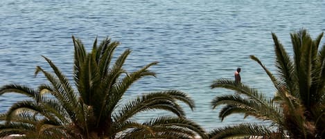 Sulla spiaggia, teli da spiaggia