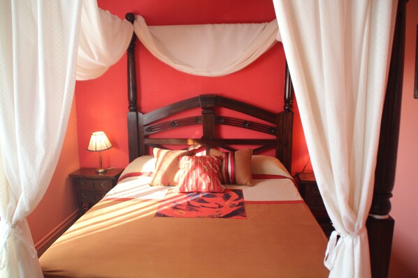 4 bedrooms, in-room safe, desk, soundproofing