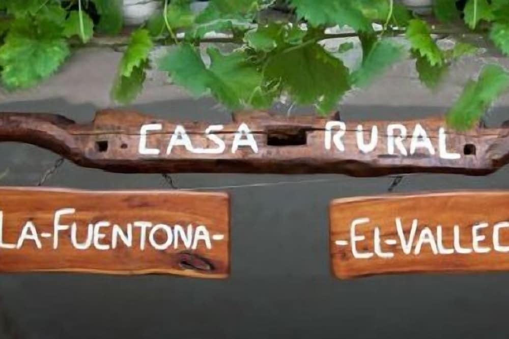 Farmhouse LA FUENTONA for 7 people