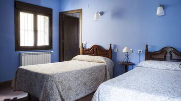 2 bedrooms, WiFi, bed sheets, wheelchair access