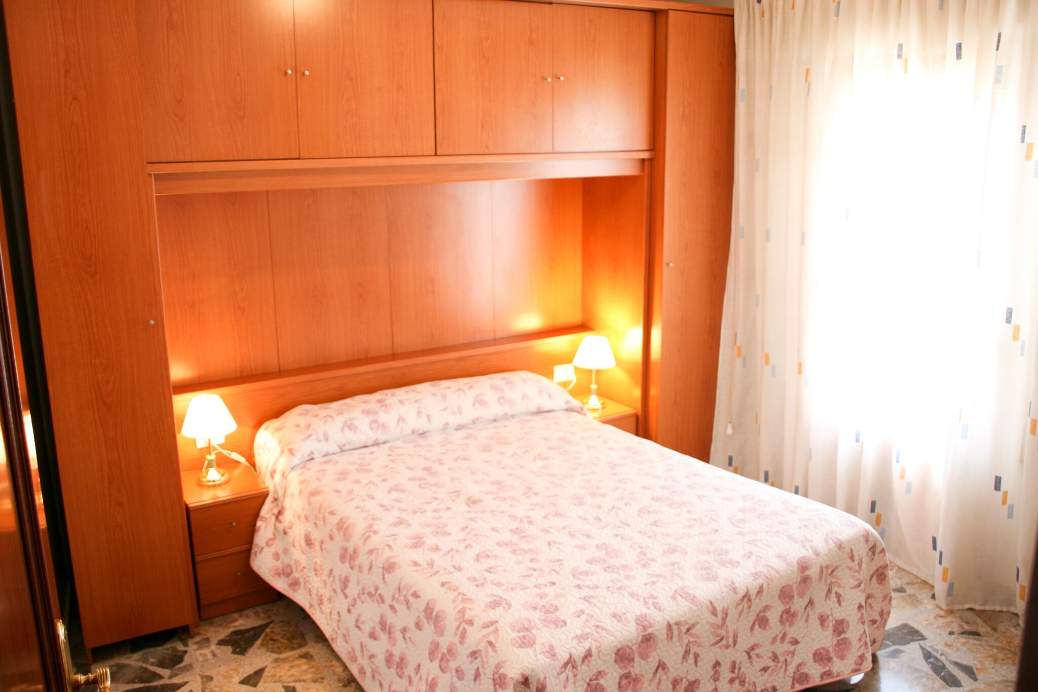 4 Schlafzimmer, Schreibtisch, kostenloses WLAN, Bettwäsche