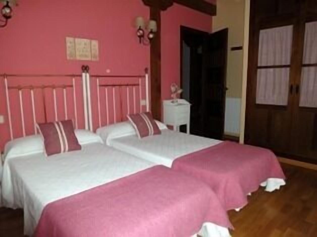 Casa Del Portalón for 10 people