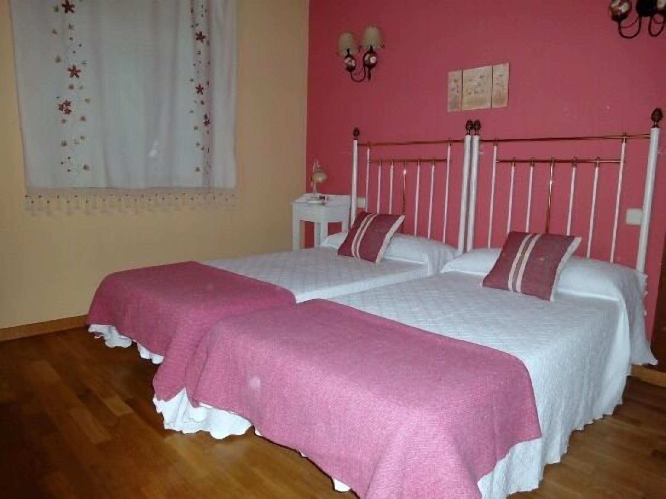 Casa Del Portalón for 10 people