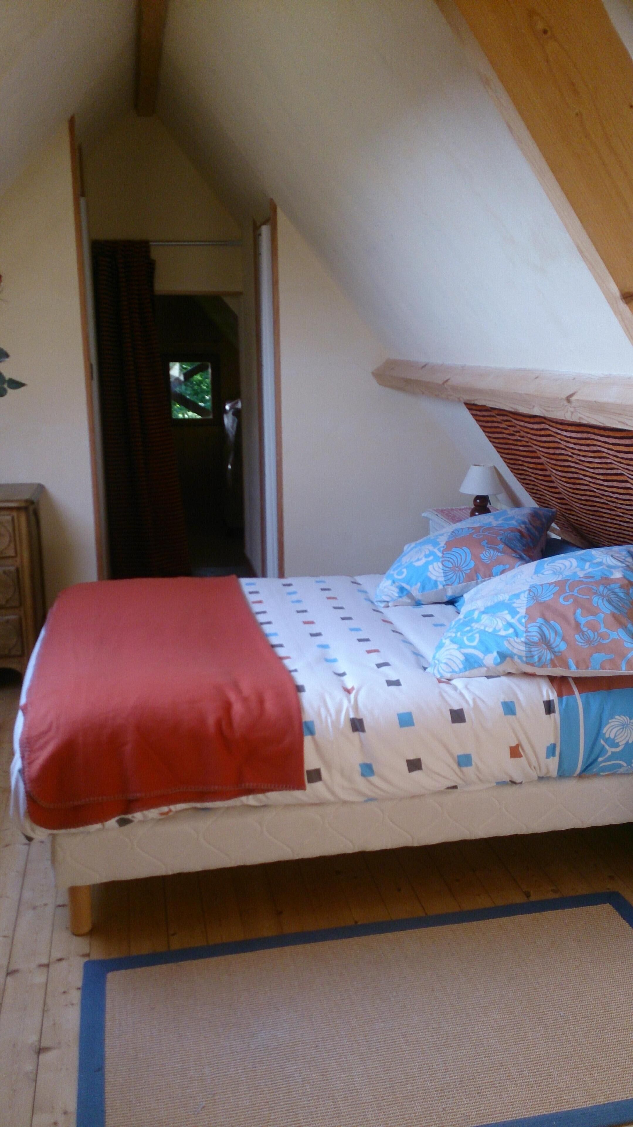 2 chambres, fer et planche à repasser, lit parapluie, Wi-Fi gratuit