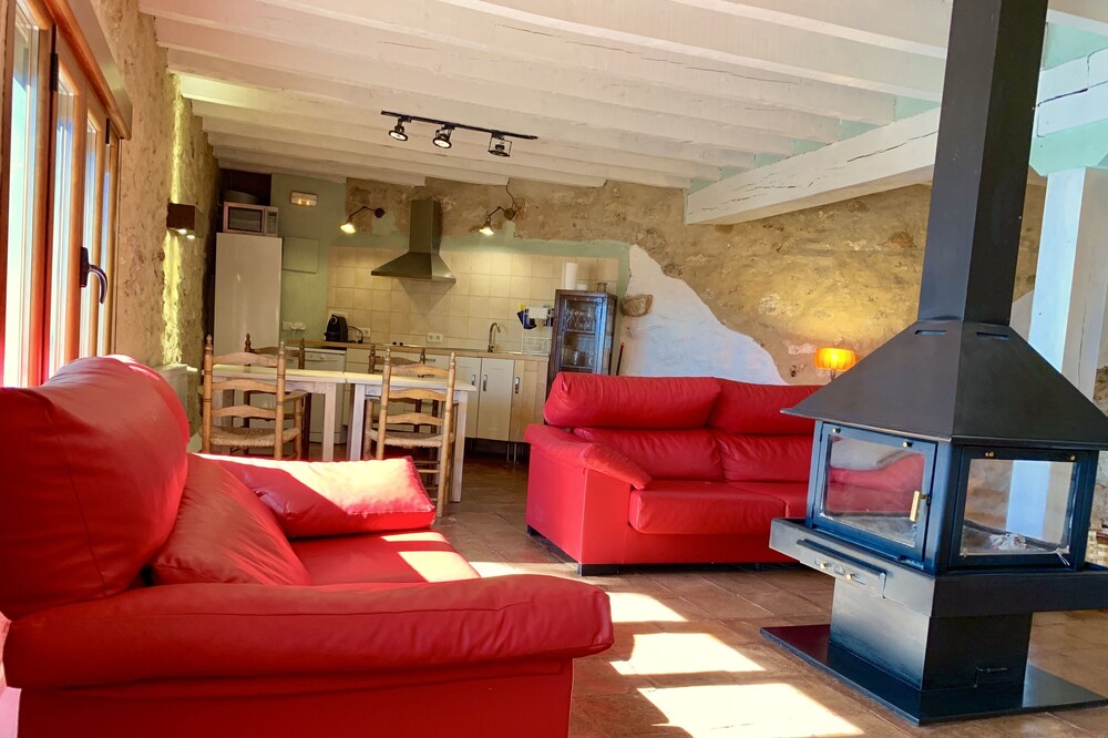 Old House of Pedro Chicote (The Place of the Rock) for 4/5 people