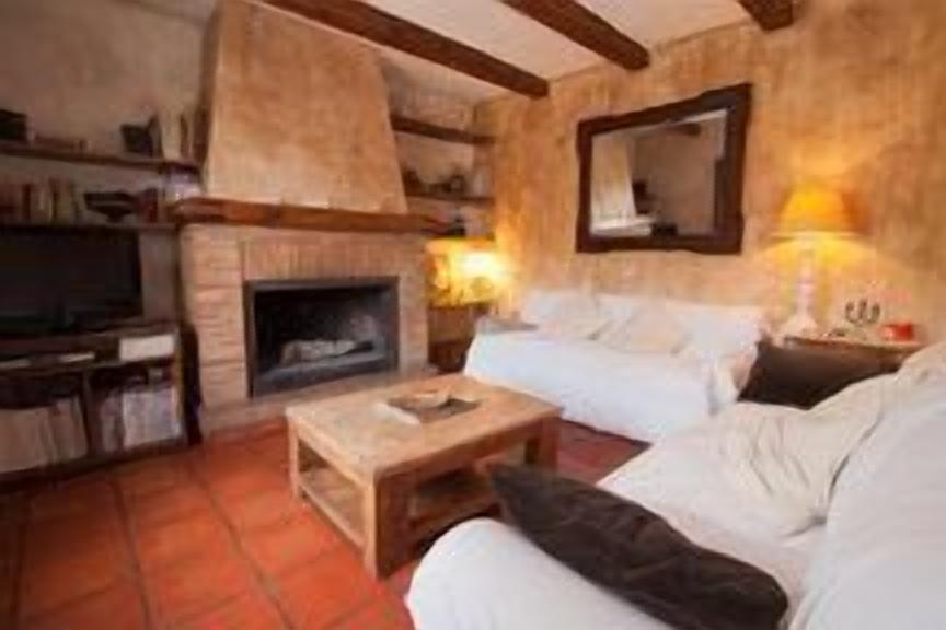 Self catering Cortijo La Solanilla for 6 people