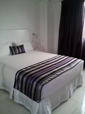 1 bedroom, iron/ironing board, internet, bed sheets - Furnished Apartment In Torre with pool, sauna, steam, Gym,  (Santo Domingo)