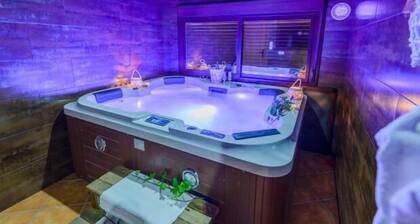 Mökki yksityisten JACUZZI. 2-4 hengelle. tenge