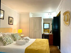 2 bedrooms, iron/ironing board, travel crib, free WiFi