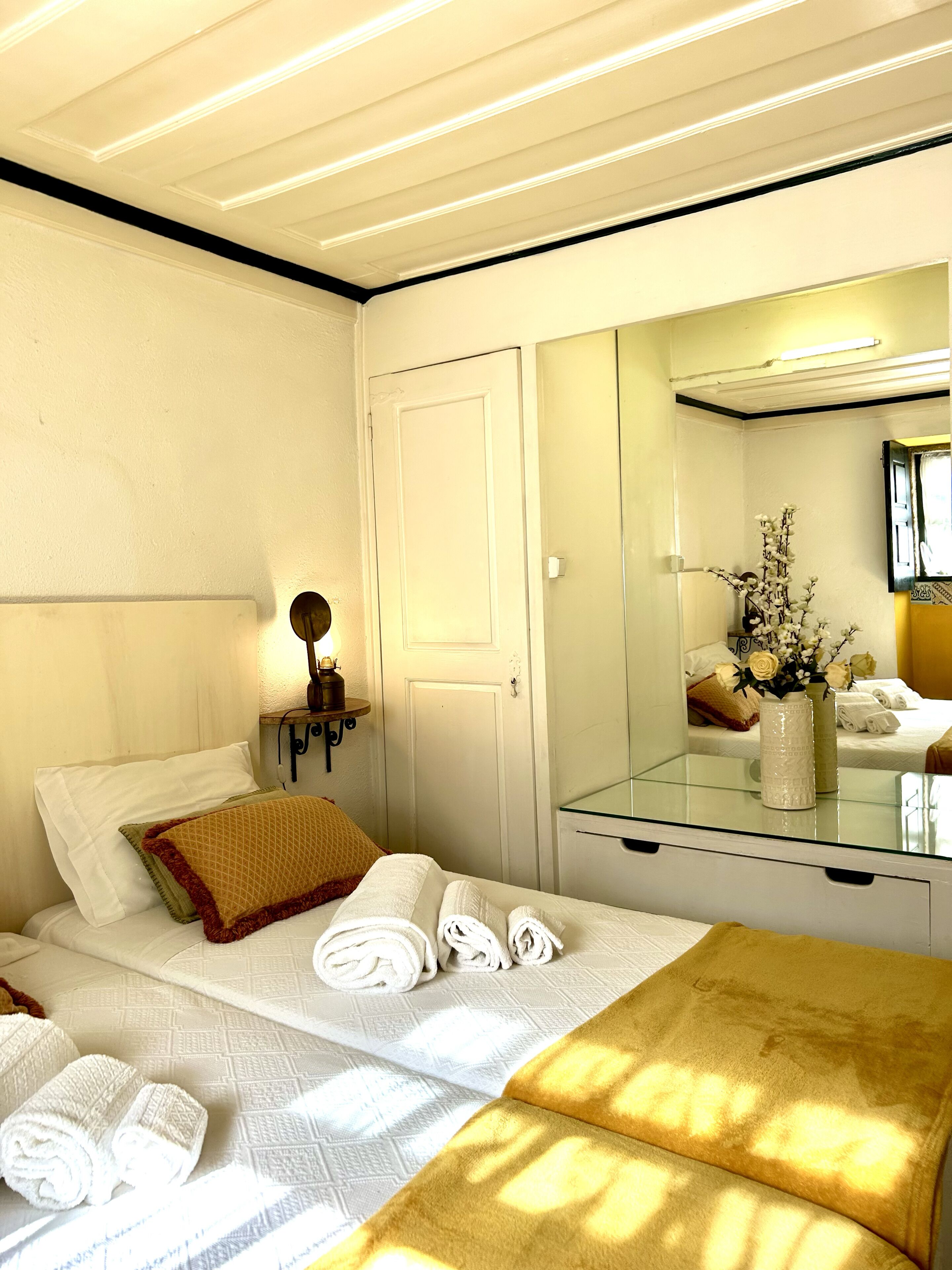 2 chambres, fer et planche à repasser, lit parapluie, Wi-Fi gratuit