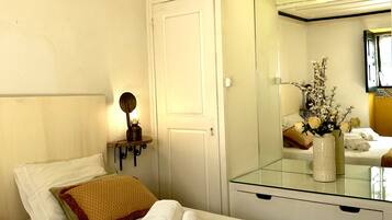 2 chambres, fer et planche à repasser, lit parapluie, Wi-Fi gratuit