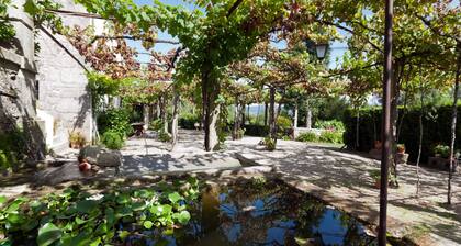 Casa de Abbades for 4 people