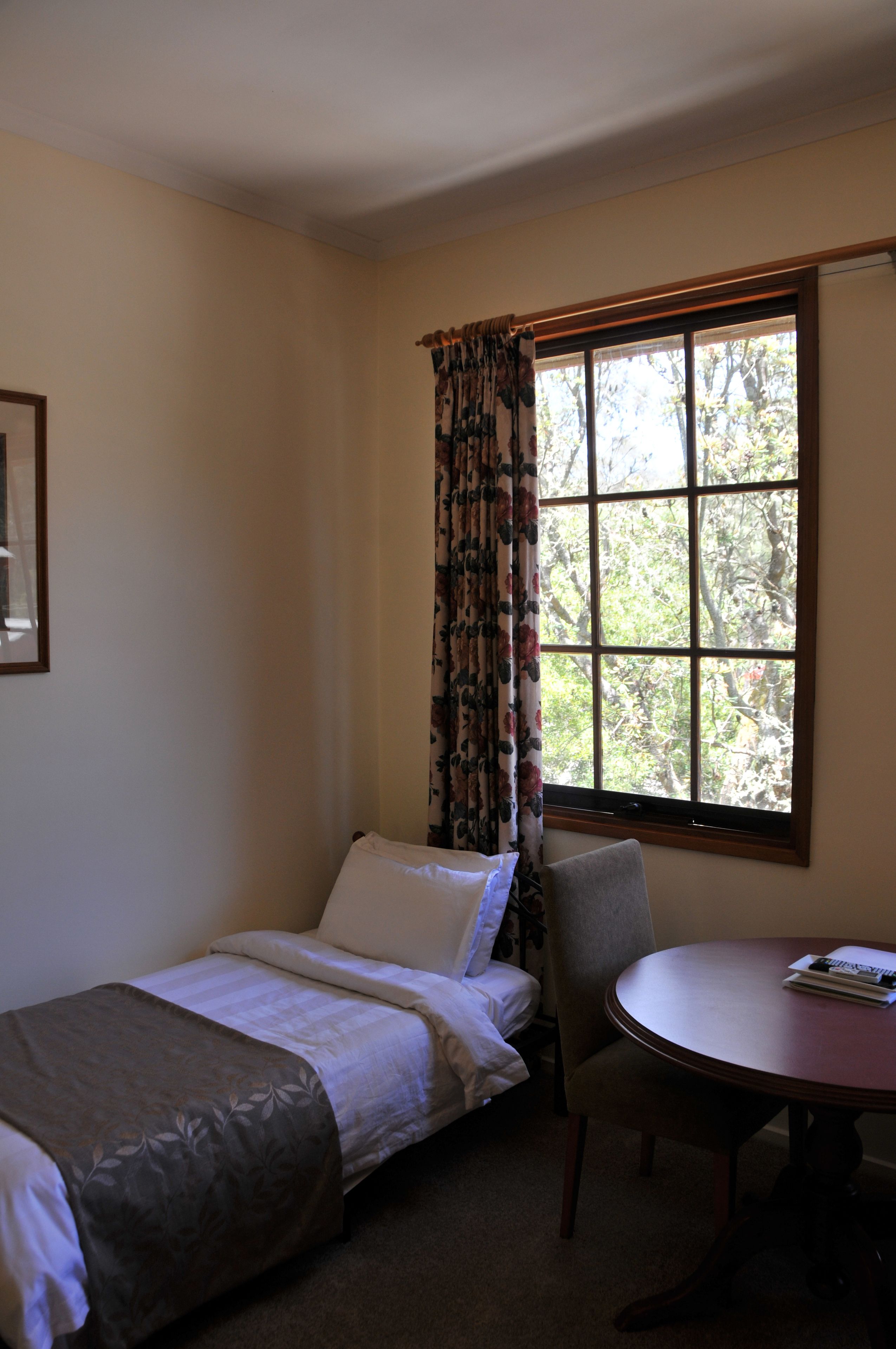 premier queen | minibar, in-room safe, soundproofing, iron/ironing board